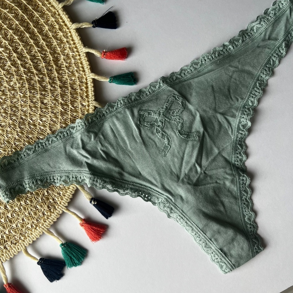 Victoria's Secret Lace Trim Cotton Lace Bow Thong Panty Green Stone L NEW - Picture 5 of 6